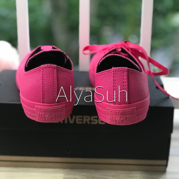 NWT Converse Ctas OX Vivid/Pink WMNS AUTHENTIC - Picture 5 of 7